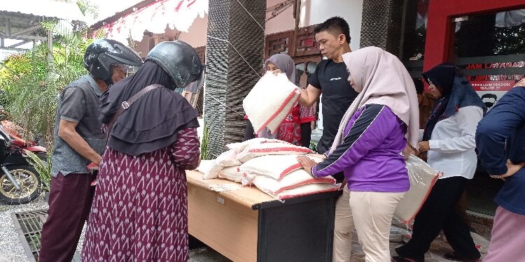FOTO : DEVIANA/MATAKALTENG - Gerakan Pangan Murah hanya ada komoditas beras, Selasa 22 Agustus 2023.