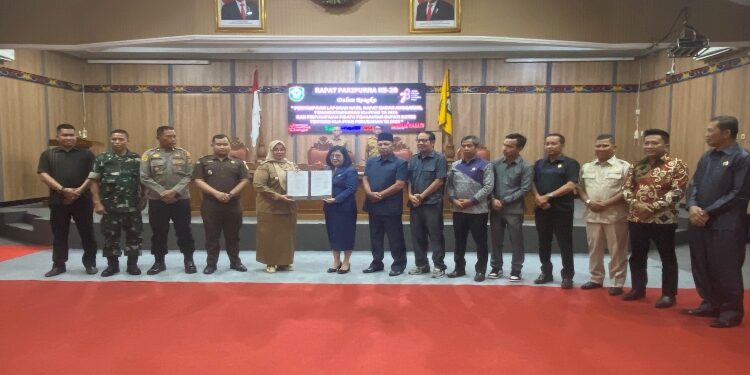 FOTO: DIAN/MATA KALTENG - Suasana rapat paripurna pembahasan KUA PPAS 2024 di DPRD Kotim belum lama ini.