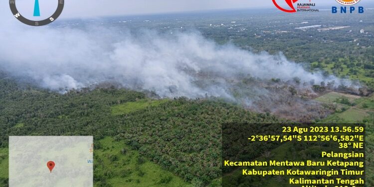 FOTO: BPBD Kotim/MATAKALTENG - Gambaran karhan dari atas, Sampit 23 Agustus 2023.