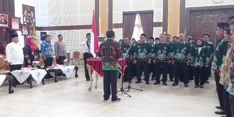 FOTO: DEVIANA/MATAKALTENG - Pelantikan KAHMI Kotim, Kamis 24 Agustus 2023.