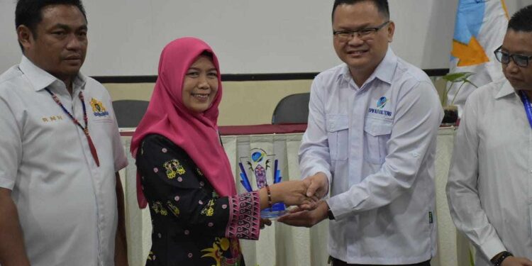 FOTO: MATAKALTENG - Wakili Gubernur, Asisten Ekobang Buka Rakerwil I DPW ALFI/ILFA Kalteng.