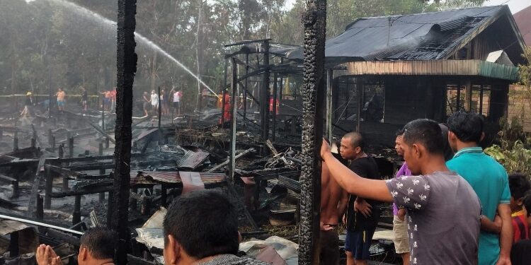 FOTO: IST/MATA KALTENG - Kondisi rumah yang terbakar di Kecamatan Kota Besi, Sabtu 26 Agustus 2023.