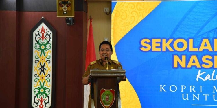 FOTO: VI/MATAKALTENG - Asisten Pemerintahan dan Kesra, Hadiri Pembukaan Sekolah Kader KOPRI PB PMII di Kalteng.