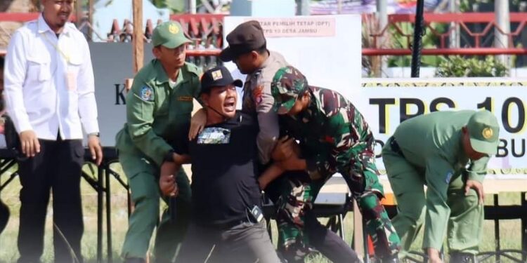 FOTO: PROKOM SERUYAN/MATA KALTENG - Suasana saat pelaksanaan Sispamkota di Lapangan Gagah Lurus Kuala Pembuang, Selasa 29 Agustus 2023.