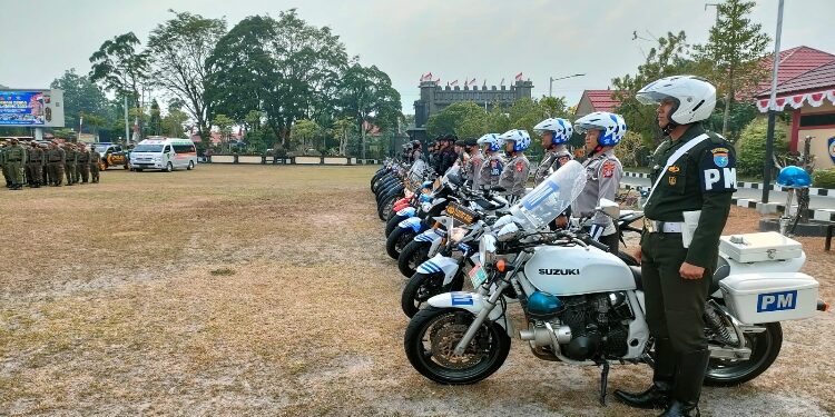 FOTO: RZL/MATAKALTENG - Personel Polda Kalteng, saat mengikuti apel gelar pasukan Operasi Zebra Telabang 2023.