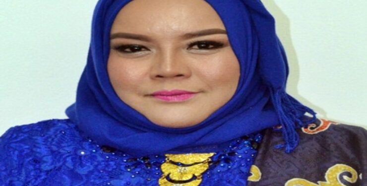 Wakil Ketua III DPRD Kalteng, Faridawaty Darland Atjeh