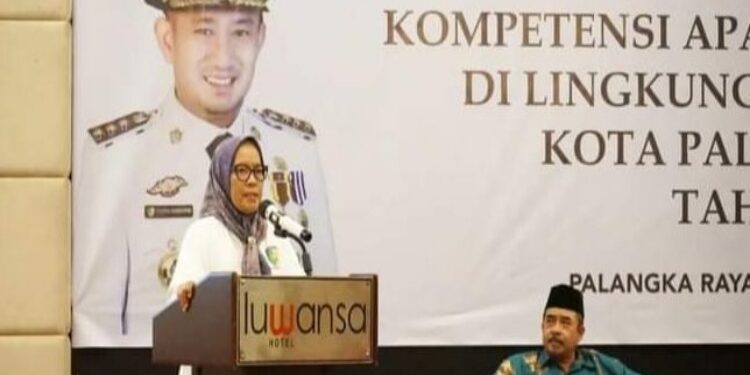 Sekda Palangka Raya, Hera Nugrahayu.