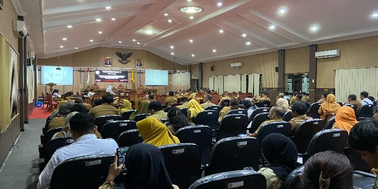 FOTO: DIAN/MATA KALTENG - Rapat kerja Komisi I DPRD Kotim bersama mitra kerja, Senin 18 September 2023.