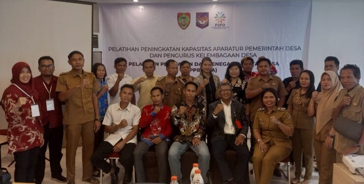 FOTO : OLIVIA/MATAKALTENG - Pelatihan Peningkatan Kapasitas Aparatur Pemerintah Desa dan Pengurus Kelembagaan Desa.