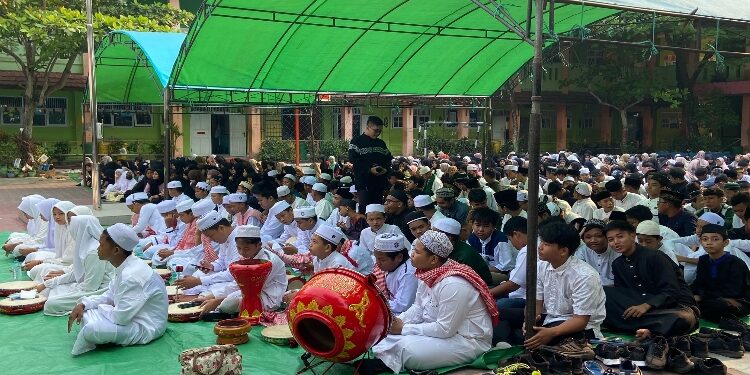 FOTO: DIAN/MATA KALTENG - Maulid Nabi di SMPN 2 Sampit, 29 September 2023.