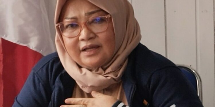 Ketua DPC NasDem Barsel, Rusinah Andelen.