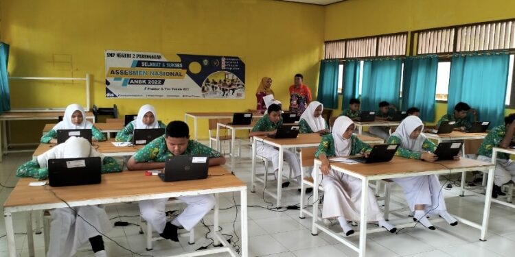 FOTO: Dok/MATA KALTENG - Kegiatan asesmen nasional di SMPN 2 Parenggean belum lama ini.