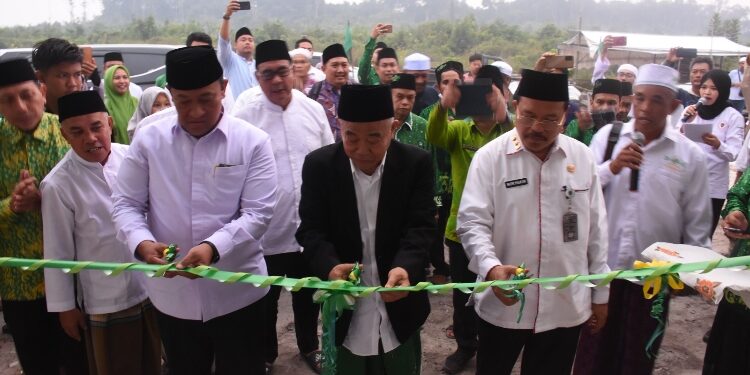 FOTO: MATAKALTENG - Wagub Edy Pratowo Hadiri Peresmian Pondok Pesantren Amanatul Ummah Cabang Kalteng.