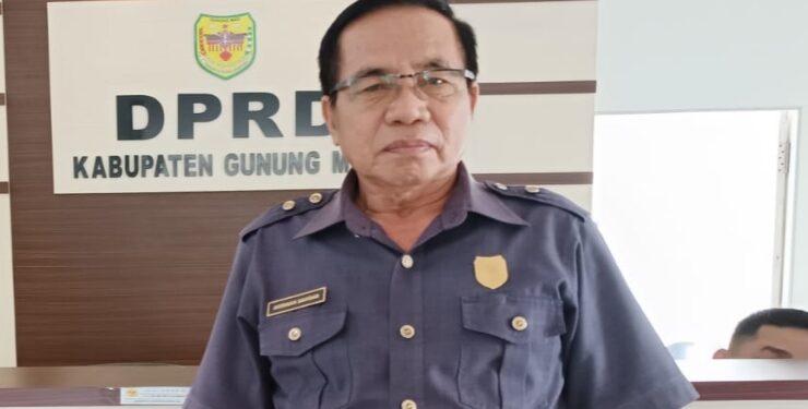 Ketua DPRD Kabupaten Gumas Akerman Sahidar