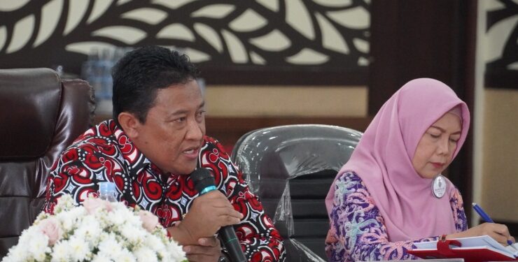 FOTO : IST/MATAKALTENG - Wagub Kalteng Edy Pratowo berikan stressing sekaligus menutup Rapat TEPRA.
