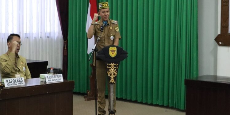 FOTO: MATAKALTENG - Bupati Gunung Mas, Jaya S Monong.