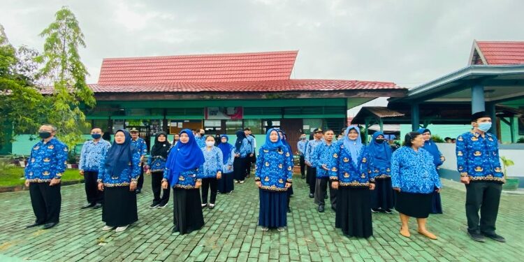 FOTO: DOK/MATA KALTENG - Sejumlah guru di SMAN 3 Sampit.