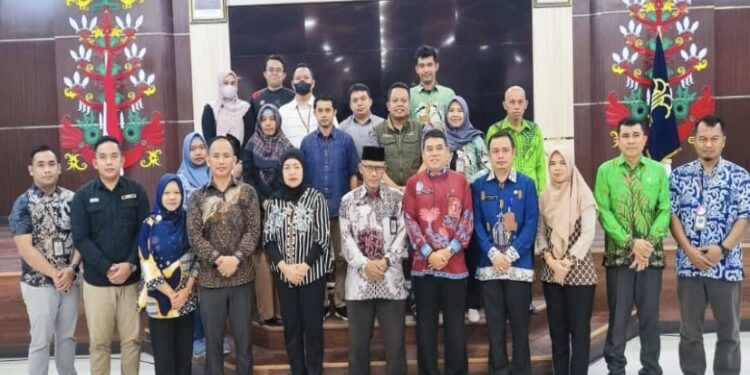 FOTO: DISDIK/MATA KALTENG - Harmonisasi raperbup Penyelenggaraan PSP, IKM dan PBD, di Rumah Jabatan Bupati Kotim, 13 Oktober 2023.