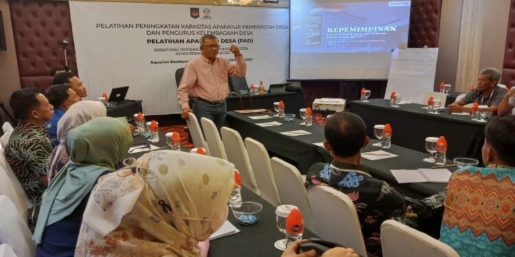 FOTO: OLIVIA/MATAKALTENG - Pelatihan Peningkatan Kapasitas Aparatur Pemerintah Desa dan Pengurus Kelembagaan Desa.