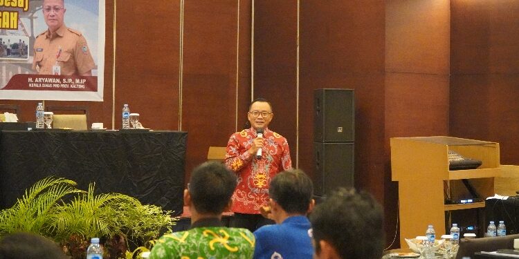 FOTO: MATAKALTENG - Kepala OJK Kalteng, Otto Fitriandy.
