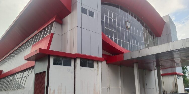 FOTO: AGUS/MATA KALTENG - Gedung expo Sampit yang tidak berfungsi.