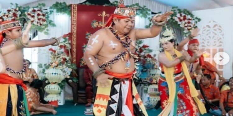 FOTO: MATAKALTENG - Sanggar Ranu Mareh Barsel yang mewakili indonesia untuk tampil di New Delhi India.