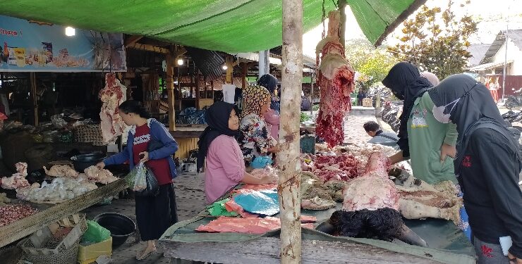 FOTO : AKH/MATAKALTENG - UMKM Sukamara yang terus bertahan ditengah kesulitan ekonomi saat ini