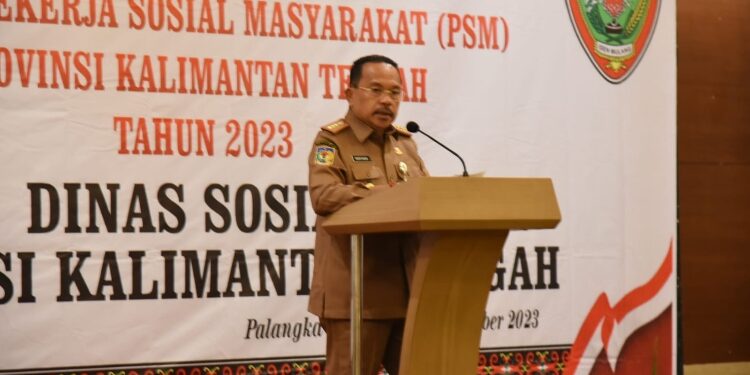 FOTO: MATAKALTENG - Sekda Nuryakin secara resmi membuka Rakor DTKS dan Bimtek PSM Provinsi Kalteng Tahun 2023.