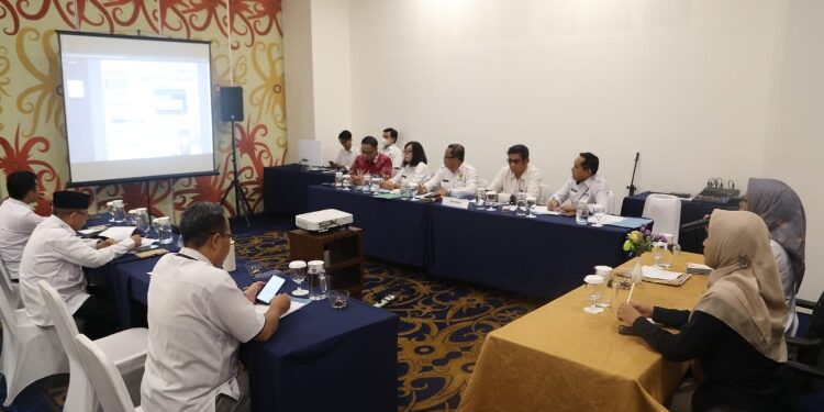 FOTO: MATAKALTENG - Tahapan Presentasi dalam Monitoring dan Evaluasi Keterbukaan Informasi Publik Kalteng Tahun 2023.