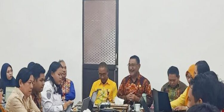 FOTO: MATAKALTENG - Pelaksanaan asistensi pendampingan penginputan Peningkatan Penggunaan Produk Dalam Negeri (P3DN) melalui aplikasi Sistem Informasi Perangkat Daerah (SIPD).