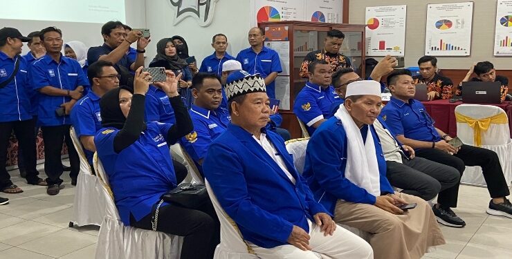 FOTO : DOK/MATA KALTENG - Kader Partai Amanat Nasional saat mendaftarkan diri ke KPU Kotim belum lama ini.