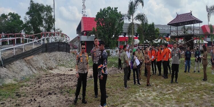 FOTO: VI/MATAKALTENG - Pengecekan lokasi pelaksanaan UCI Mountain Bike Eliminator World Championship 2023 oleh pihak panitia dan Polda Kalimantan Tengah.