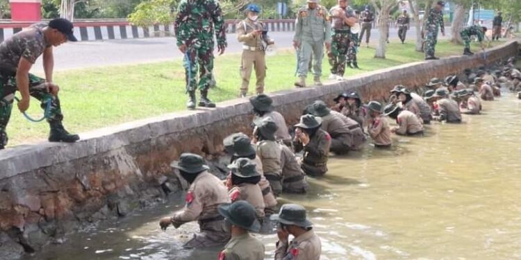 FOTO: IST/MATA KALTENG - Sejumlah anggota Satpol PP Kabupaten Seruyan saat mengikuti agenda Latapgar tahun 2023.