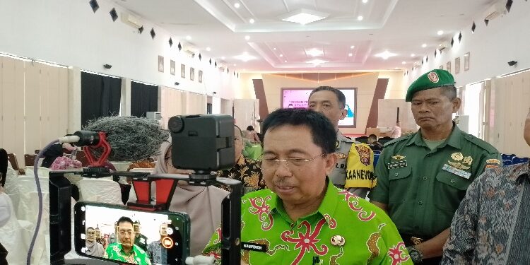 FOTO: MATAKALTENG - Pj Bupati Sukamara, Kaspinor.