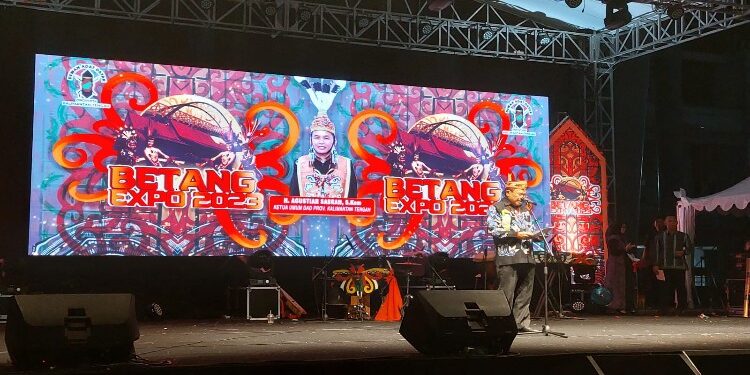 FOTO: VI/MATAKALTENG - Pembukaan Betang Expo di halaman Gor Indoor, Tjilik Riwut KM 5,5.
