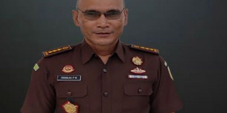FOTO: IST/MATAKALTENG - Aspidsus Kejati Kalteng, Douglas Pamino Nainggolan.