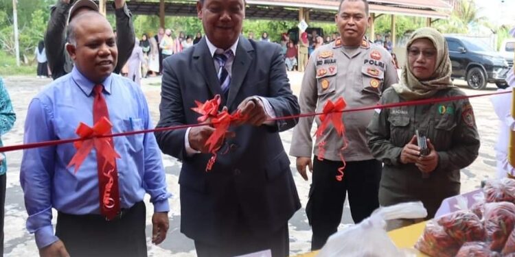 FOTO: PROKOM SERUYAN/MATA KALTENG - Pj Bupati Seruyan, Djainuddin Noor saat membuka secara resmi GPM di Halaman DKPP Seruyan, Jum'at 10 November 2023.
