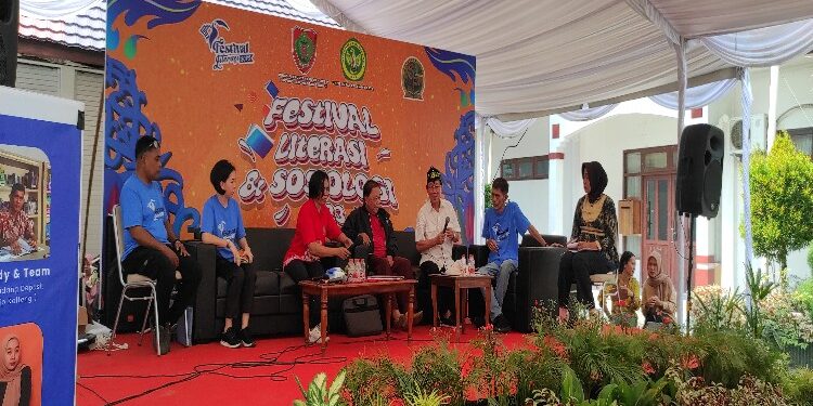 FOTO: VI/MATAKALTENG - Festival literasi dan sosiologi di Perpustakaan Daerah.