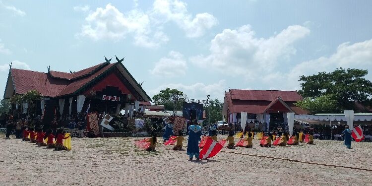 FOTO: AKH/MATAKALTENG - Acara Pembukaan PEDA KTNA XIII Tingkat Provinsi Kalteng di Taman Permata Sukma, Sukamara.