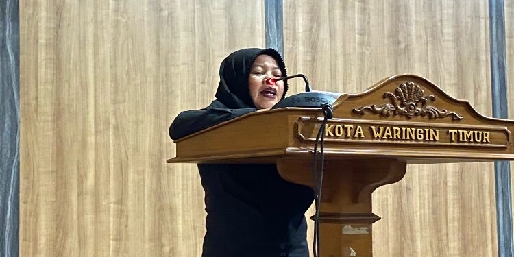 FOTO: MATAKALTENG - Anggota DPRD Kotim Dapil IV, Wiwik.