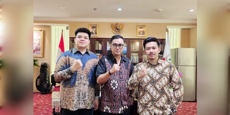 FOTO: MATAKALTENG - Kuasa hukum terdakwa kasus tindak pidana pencucian uang (TPPU) Credit Union Eka Pambelum Itah Sampit.