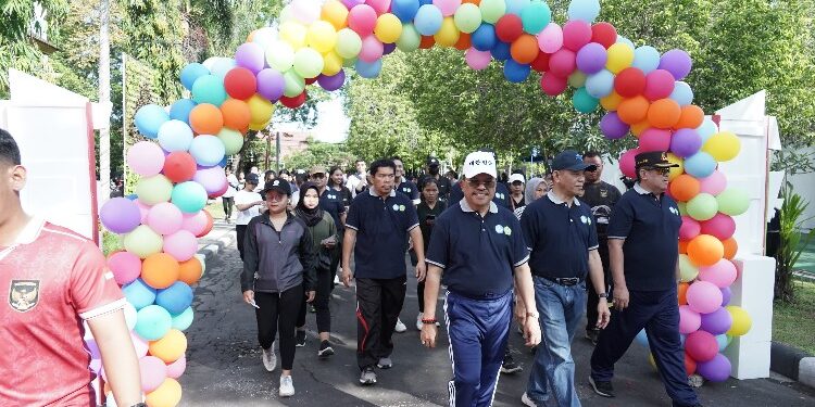 FOTO: MATAKALTENG - Sekda Kalteng H. Nuryakin saat menghadiri Dies Natalis ke-60 Universitas Palangka Raya.