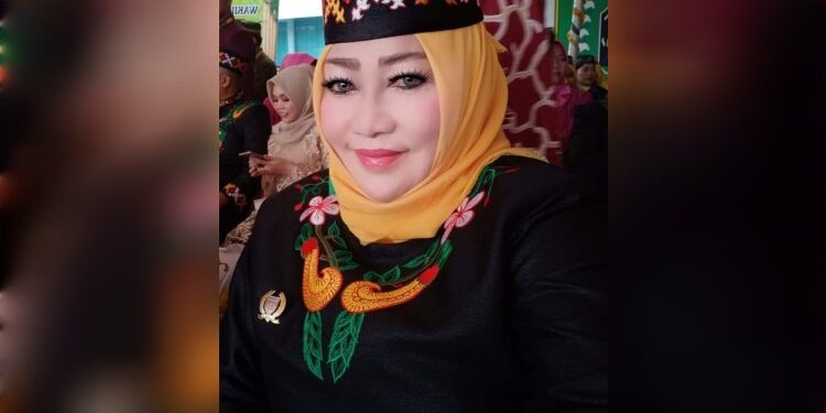 FOTO: MATAKALTENG - Anggota DPRD Kabupaten Barsel - Rusinah Andelen.