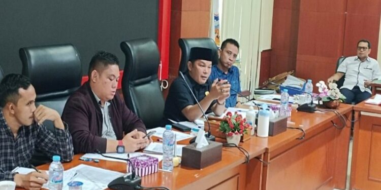 FOTO: MATAKALTENG - RDPU DPRD Kabupaten Mura.