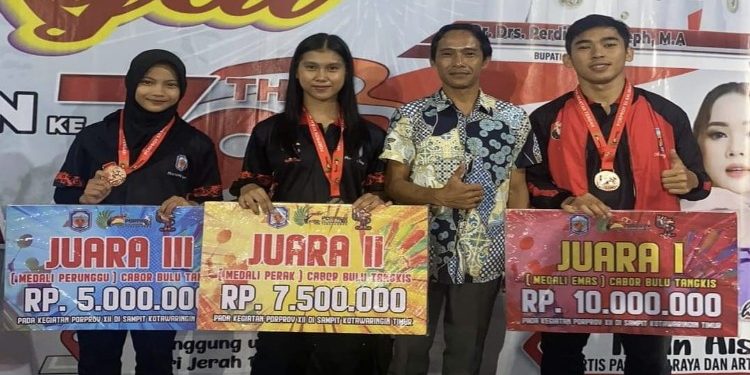 FOTO: MATAKALTENG - Para atlet yang berhasil mendapatkan medali di Porprov.