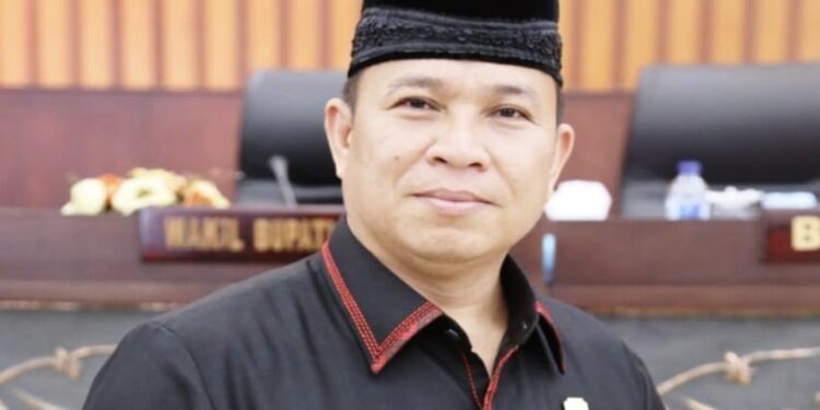 FOTO: MATAKALTENG - Ketua DPRD Murung Raya, Doni.