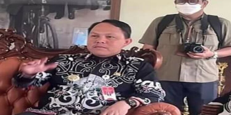 FOTO: MATAKALTENG - Pj Basel, Deddy Winarwan.