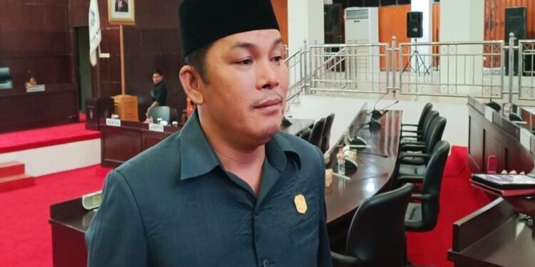 FOTO: MATAKALTENG - Wakil Ketua II DPRD Murung Raya (Mura), Rahmanto Muhidin.