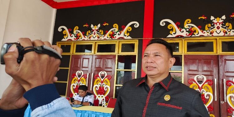 FOTO: MATAKALTENG - Ketua DPRD Mura, Doni.