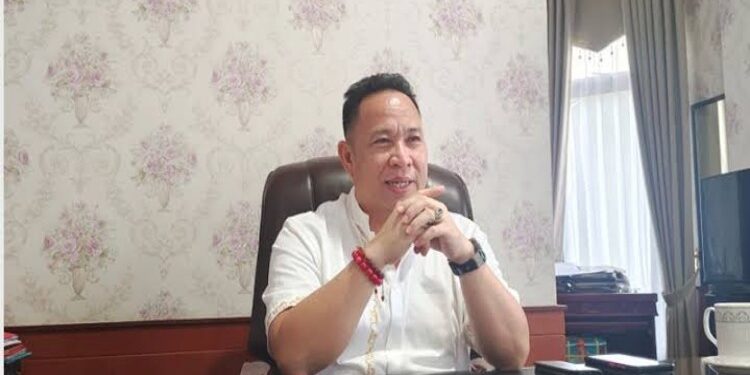FOTO: MATAKALTENG - Ketua DPRD Mura, Doni.